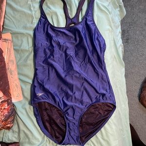 Women’s Conservative Speedo Size 14